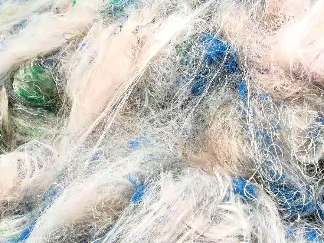 PA渔网地毯料破碎清洗回收生产线